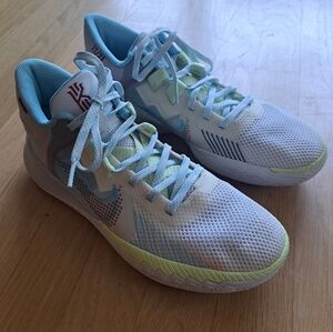 Nike Kyrie basketball